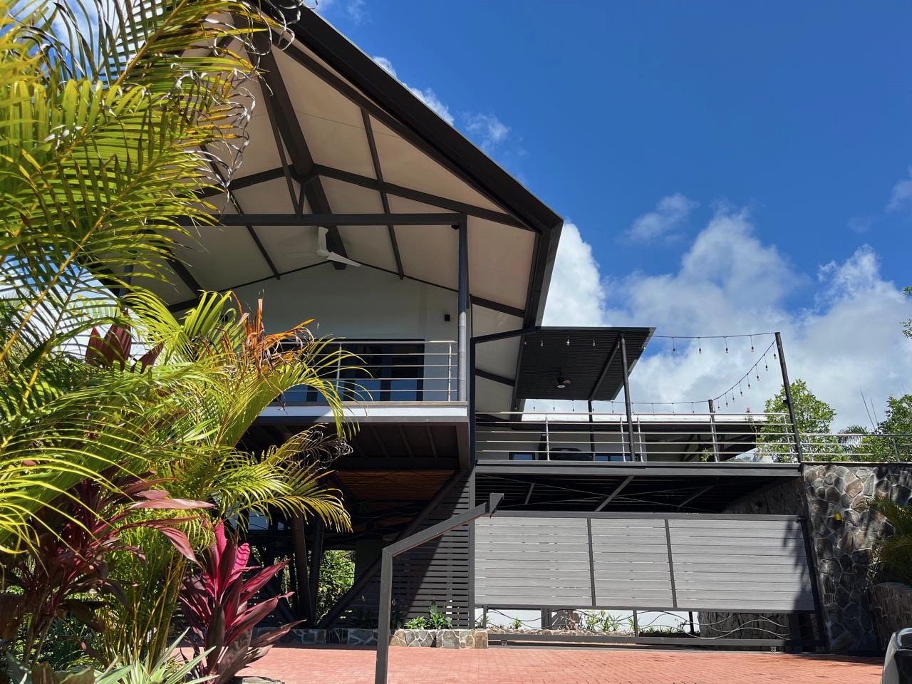 Exterior architecture of Casa Ker Lumar